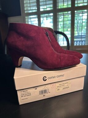 Corso Como Burgundy Suede Ankle Booties Zip Front Heel Size 9 EUC